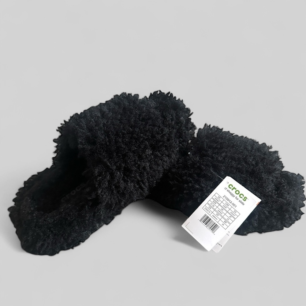 NWT Crocs Shaggy Fur Slides Black Mens 5‎ Womens 7